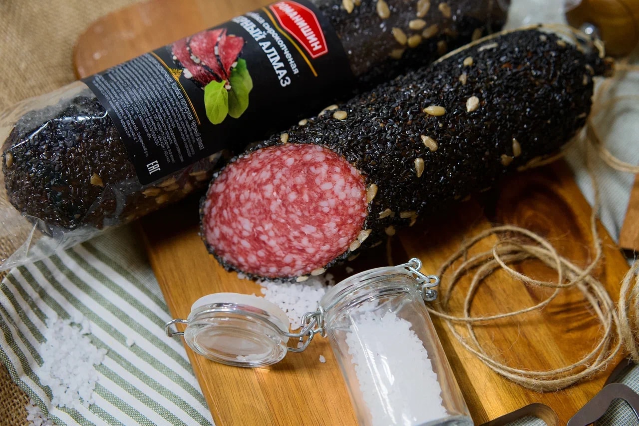 Колбаса Черный алмаз с кунжутом и жареными семечками